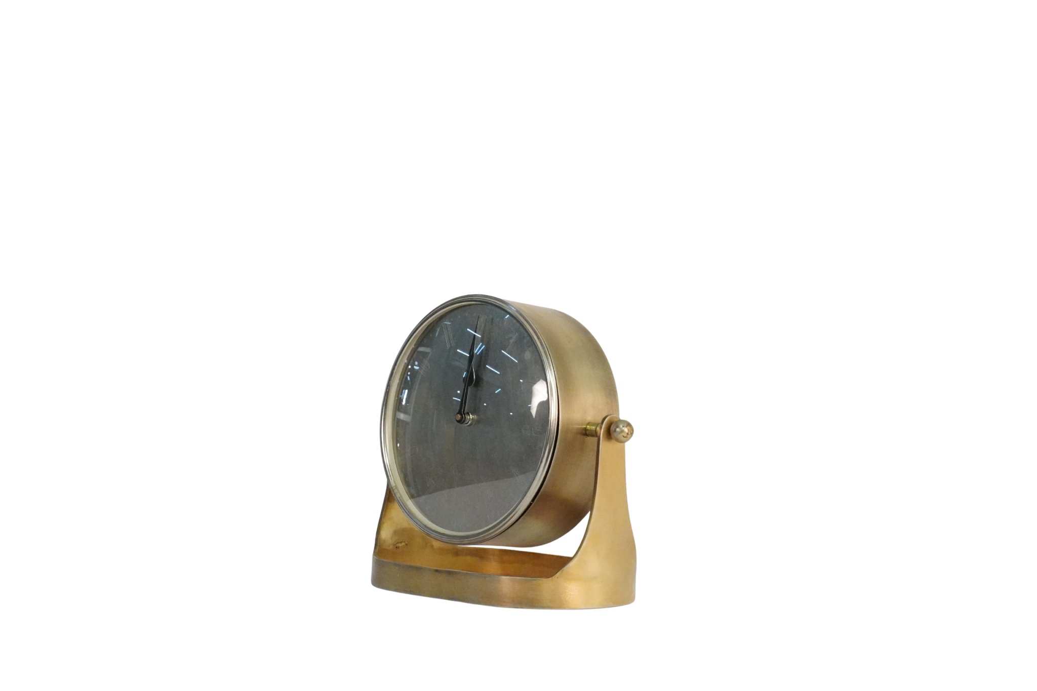 Iron forged ring design round clock