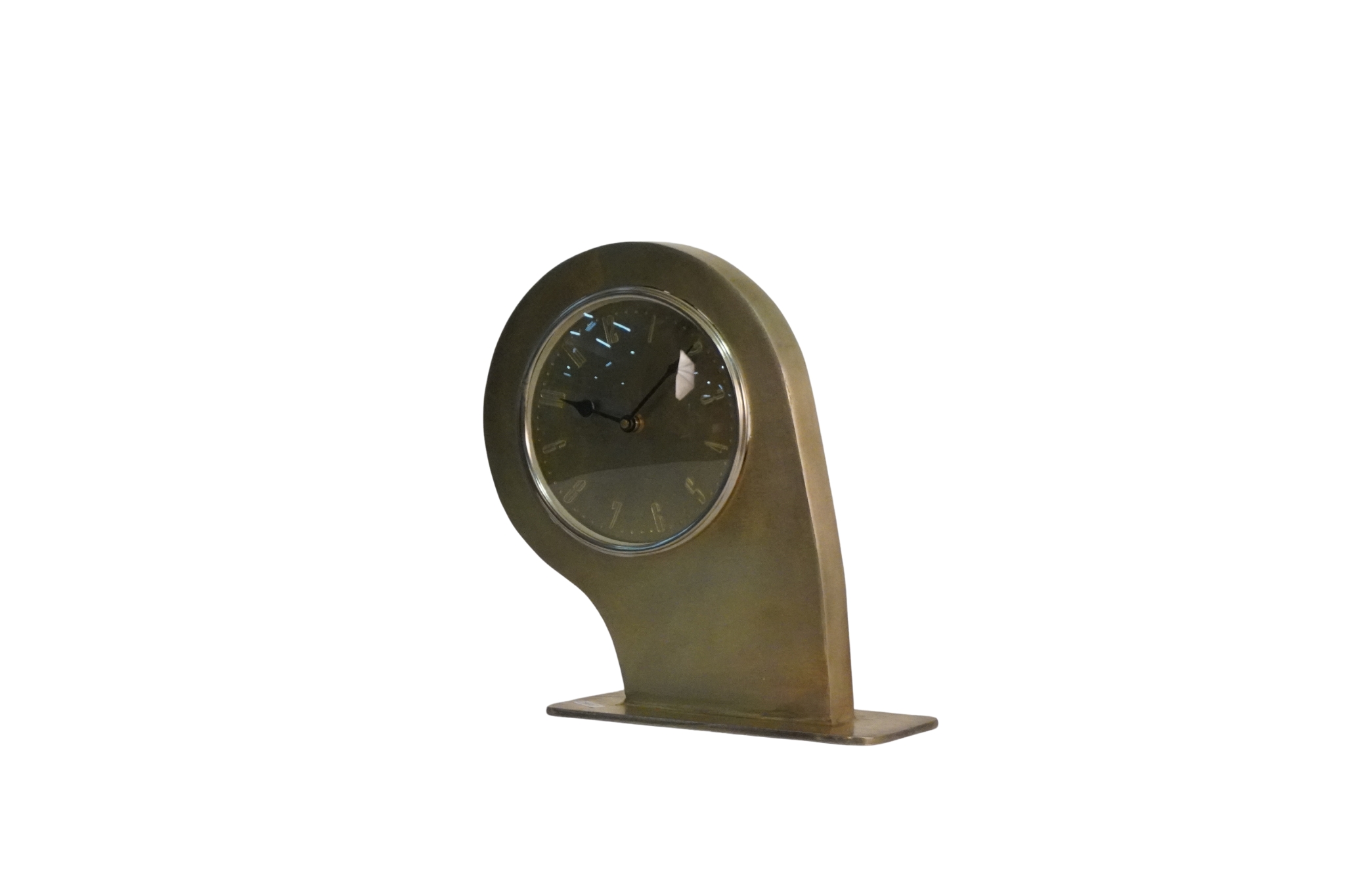 Iron comma design table clock
