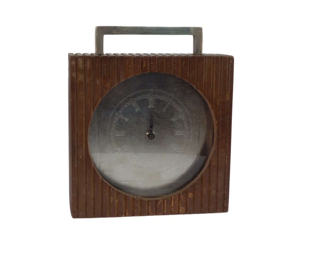 Wooden line carved square clock